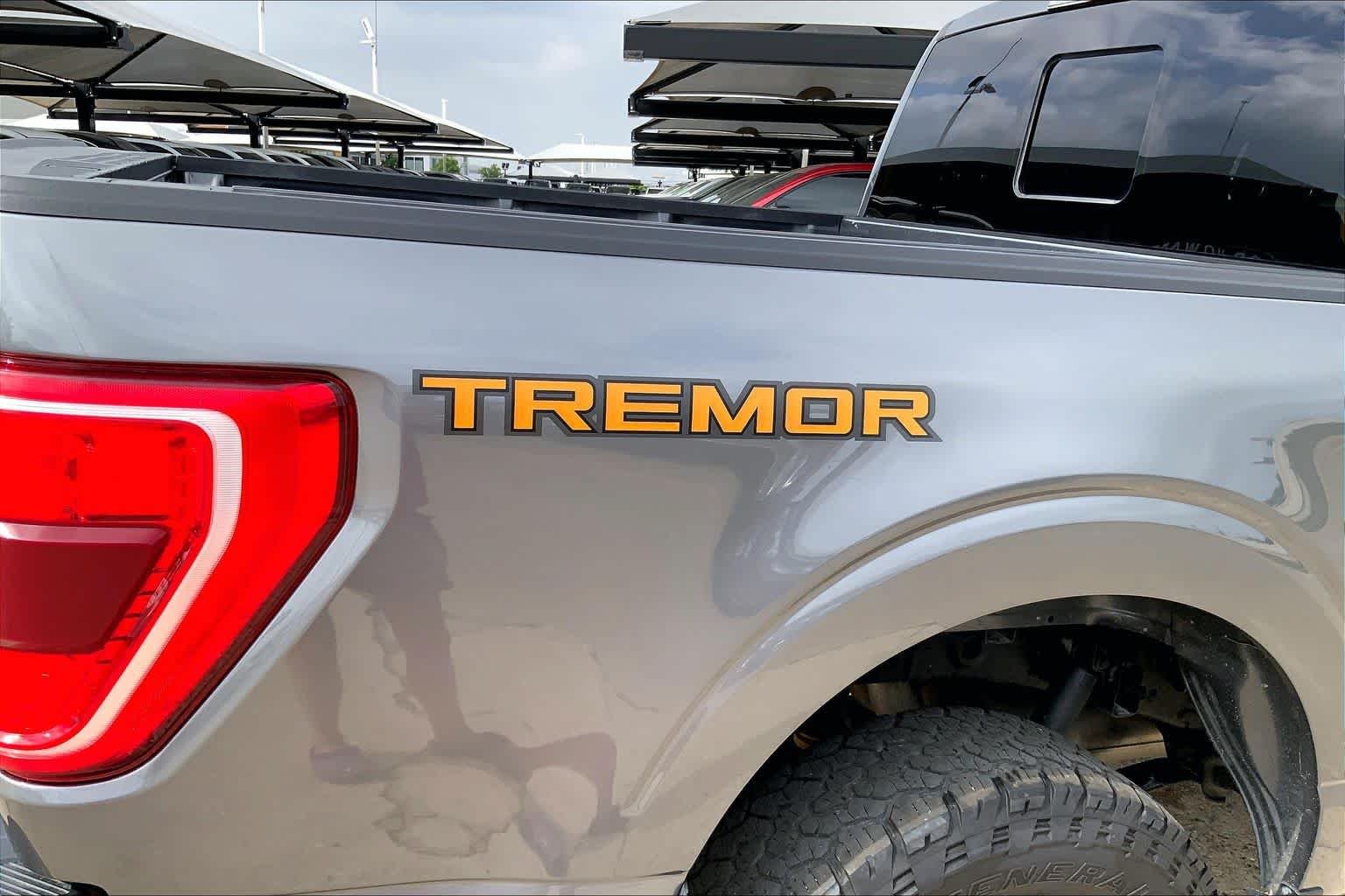 Used 2023 Carbonized Gray Metallic Ford Tremor image 9