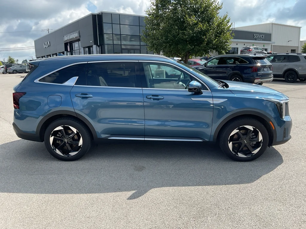 Used 2025 Mineral Blue Kia EX image 5