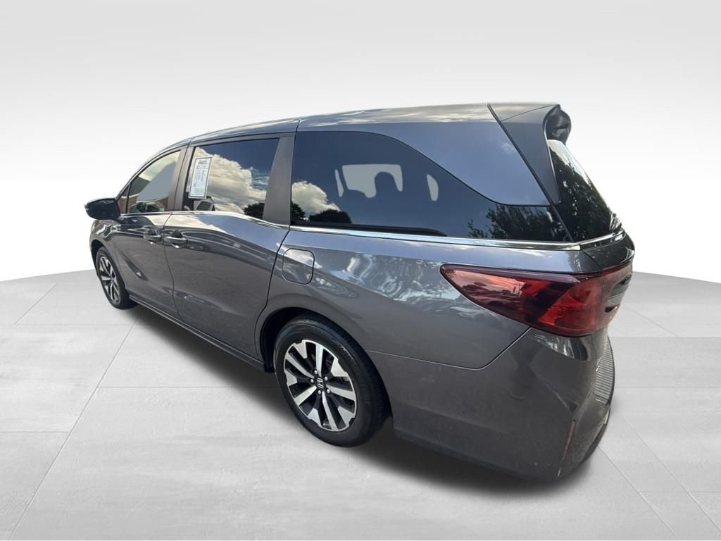 Used 2025 Silver Honda EX-L image 3