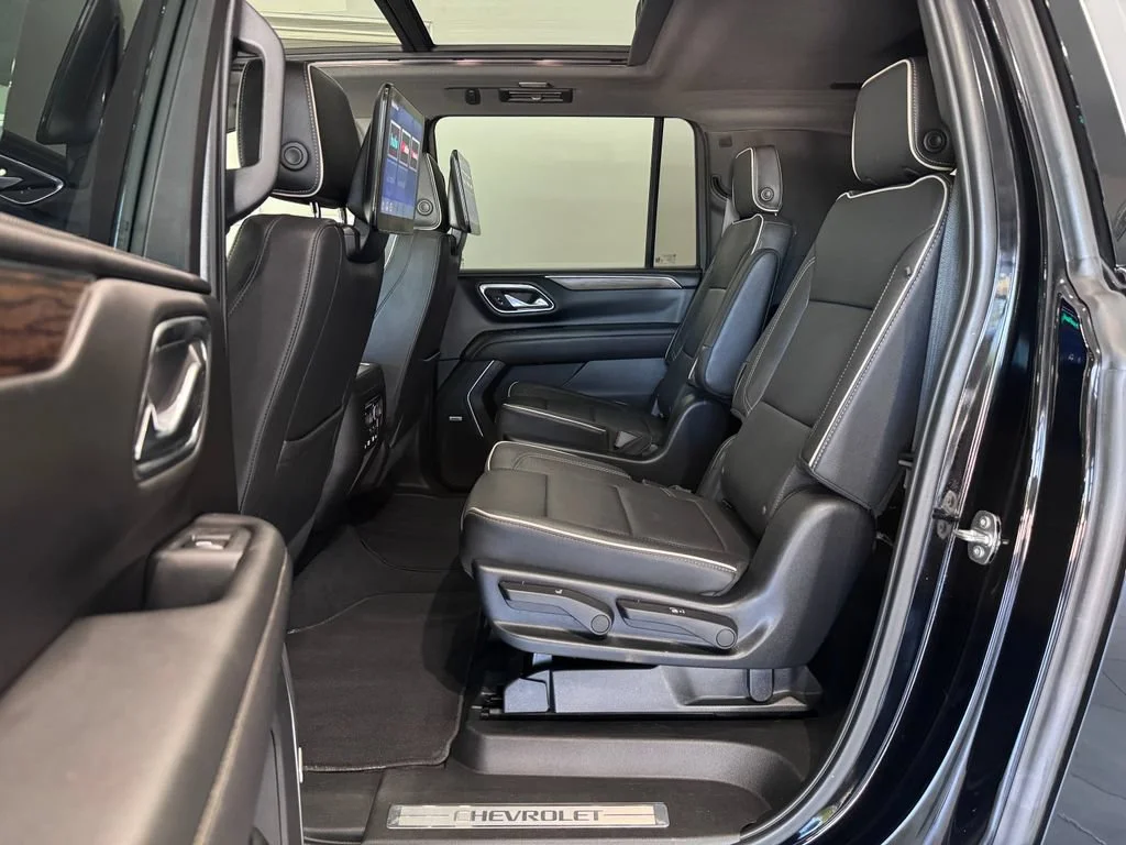 2023 Chevrolet Suburban Premier - Photo 14