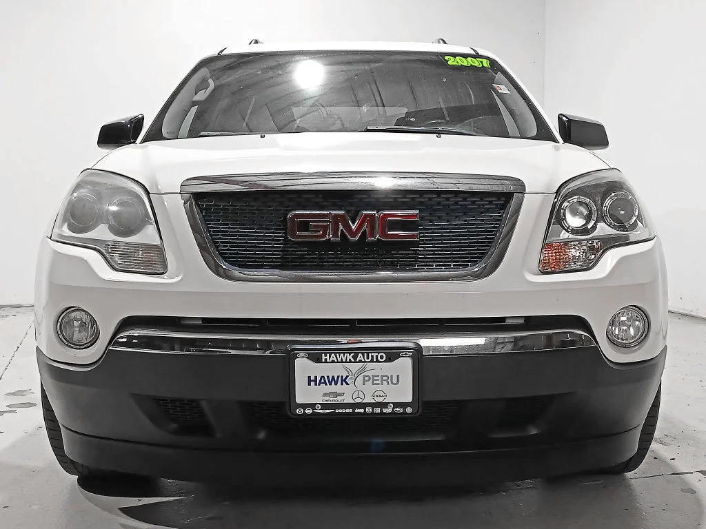 Used 2007 White GMC SLE 1 image 2