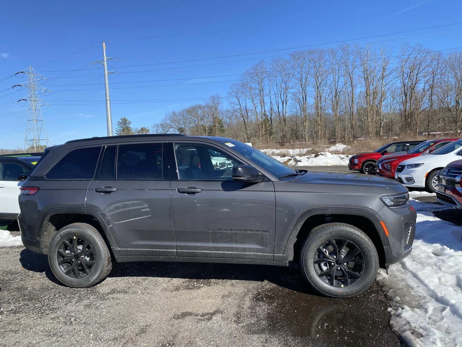 New 2026 Baltic Gray Metallic Clear-Coat Exterior Paint Jeep Laredo Altitude image 2
