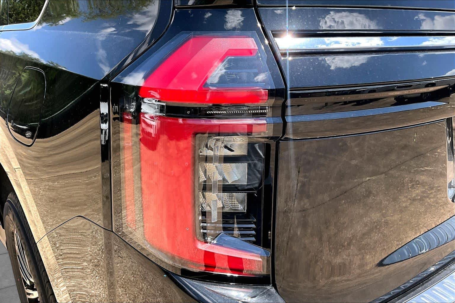 New 2026 Super Black Nissan SL image 12
