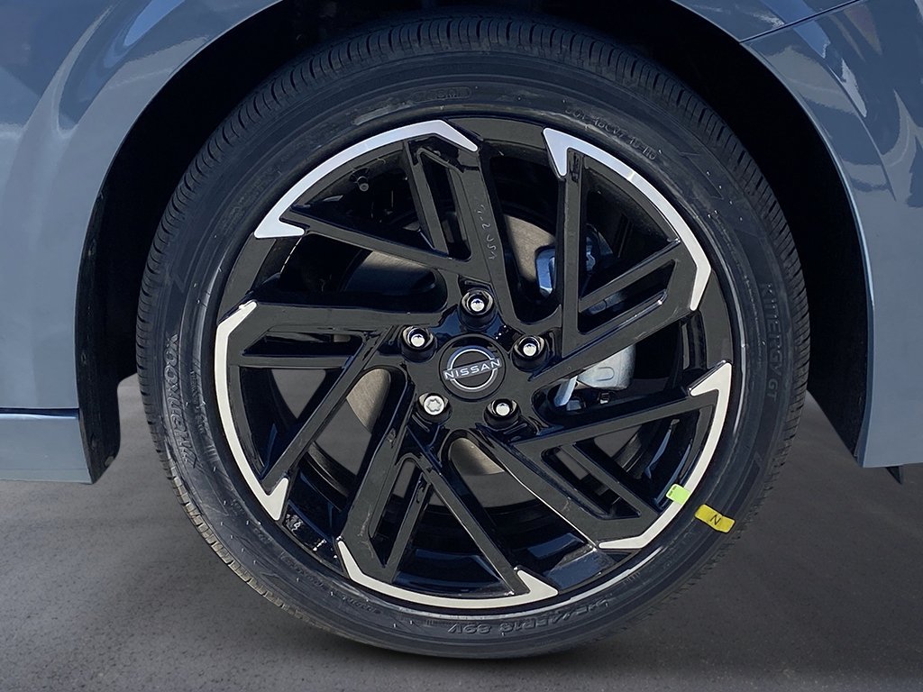 New 2026 Atlantic Gray Metallic Nissan SR image 5
