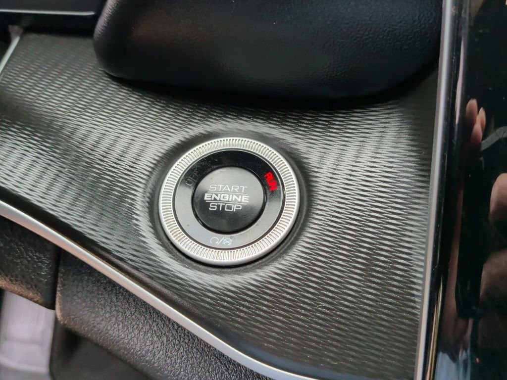 Used 2025 Silver Jeep Laredo image 22