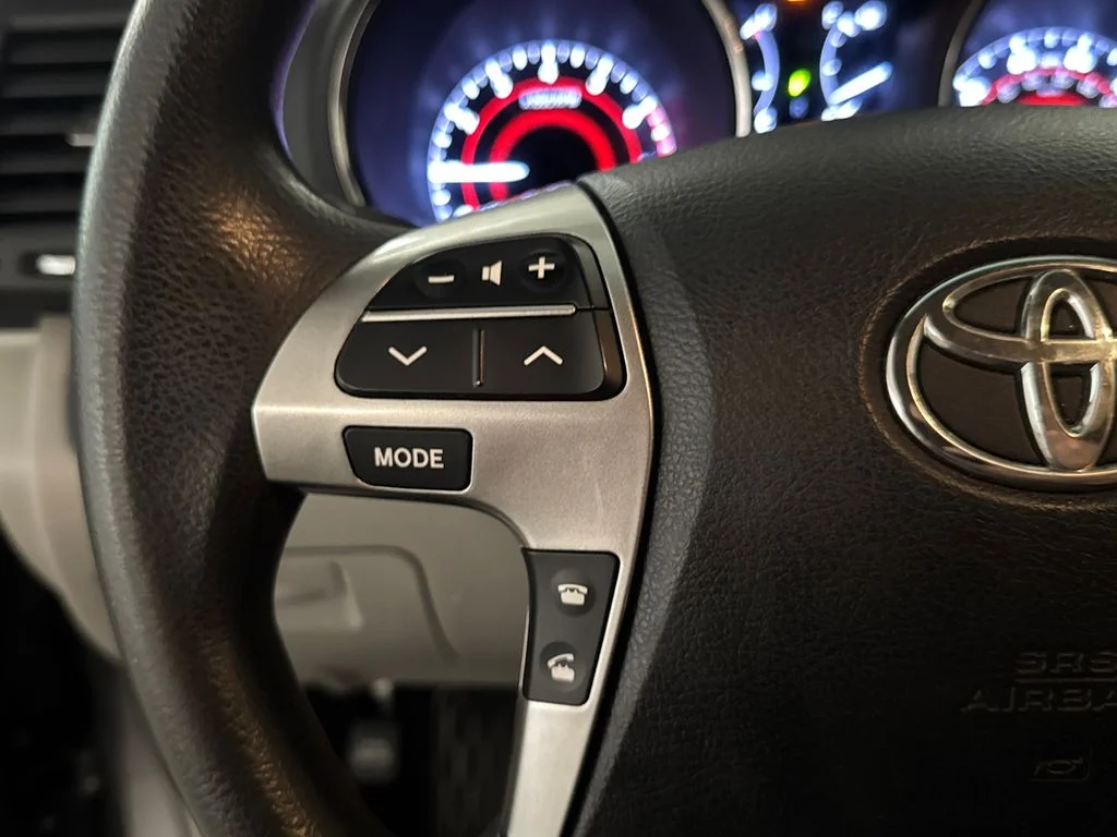 Used 2013 Gray Toyota Base image 19