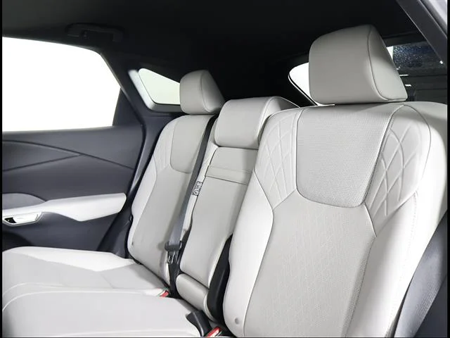 Certified Used 2025 Iridium Lexus Premium+ image 10