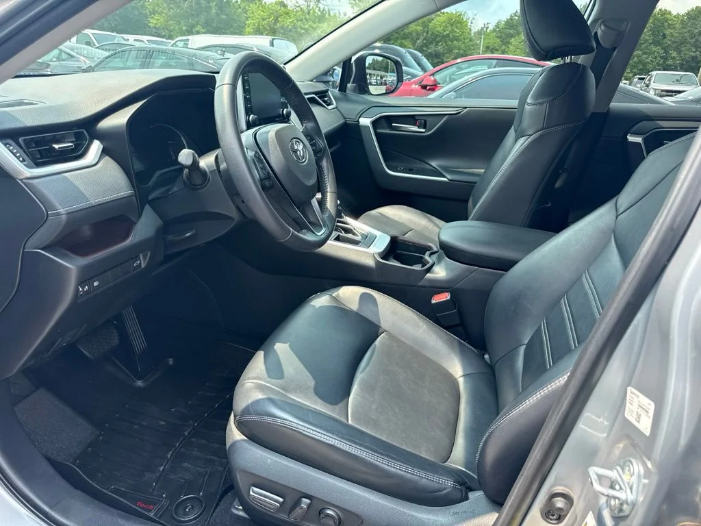 Used 2019 Silver Toyota Limited image 3