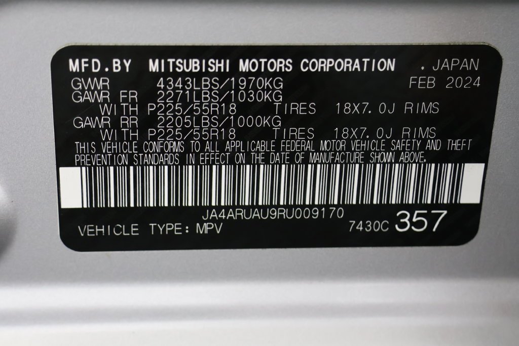 Used 2024  Mitsubishi 2.0 ES image 26