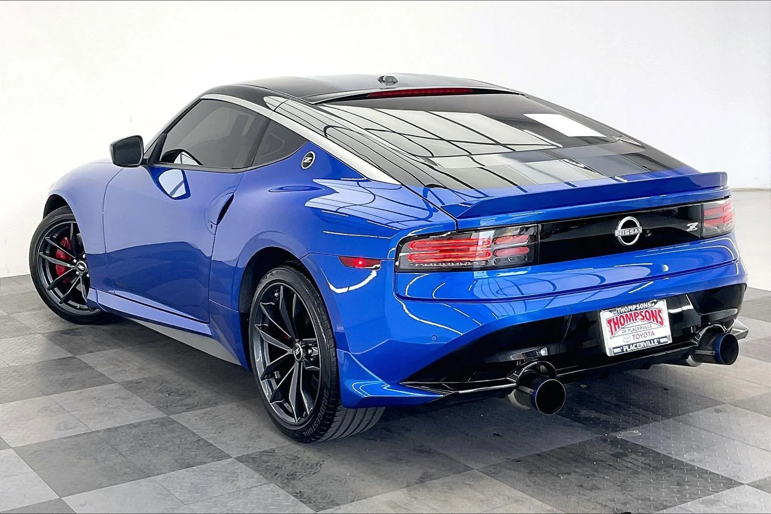 Used 2024 Seiran Blue Metallic/Super Black Nissan Performance image 10
