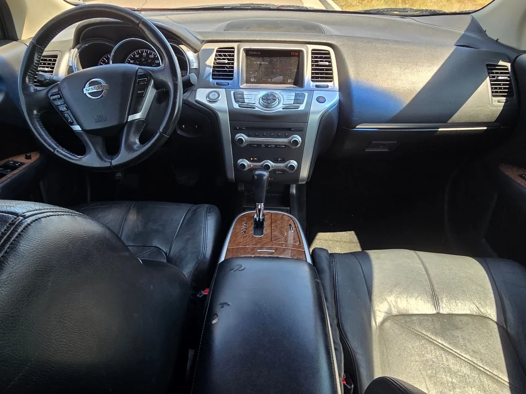 Used 2011 Merlot Metallic Nissan Base image 26