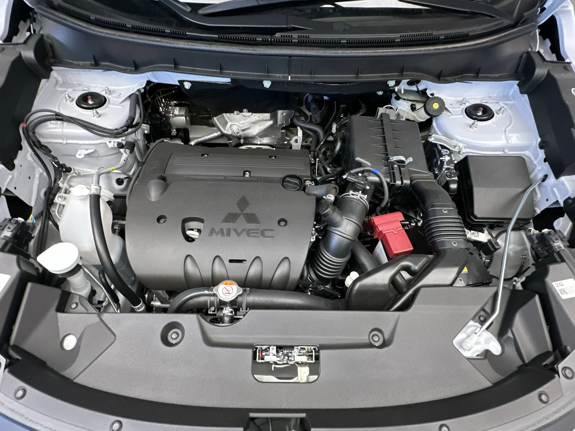 New 2026 White Diamond Mitsubishi ES image 26