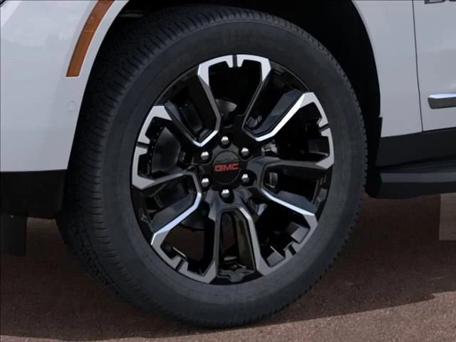 2026 GMC Yukon Denali - Photo 9