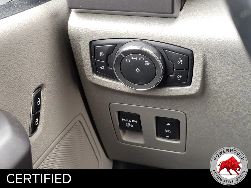 Used 2020 White Ford XLT image 27