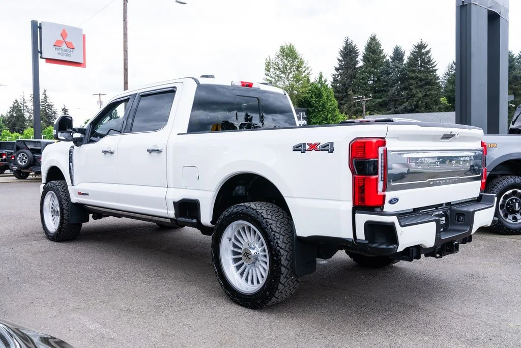 Used 2023 White Ford Limited image 6