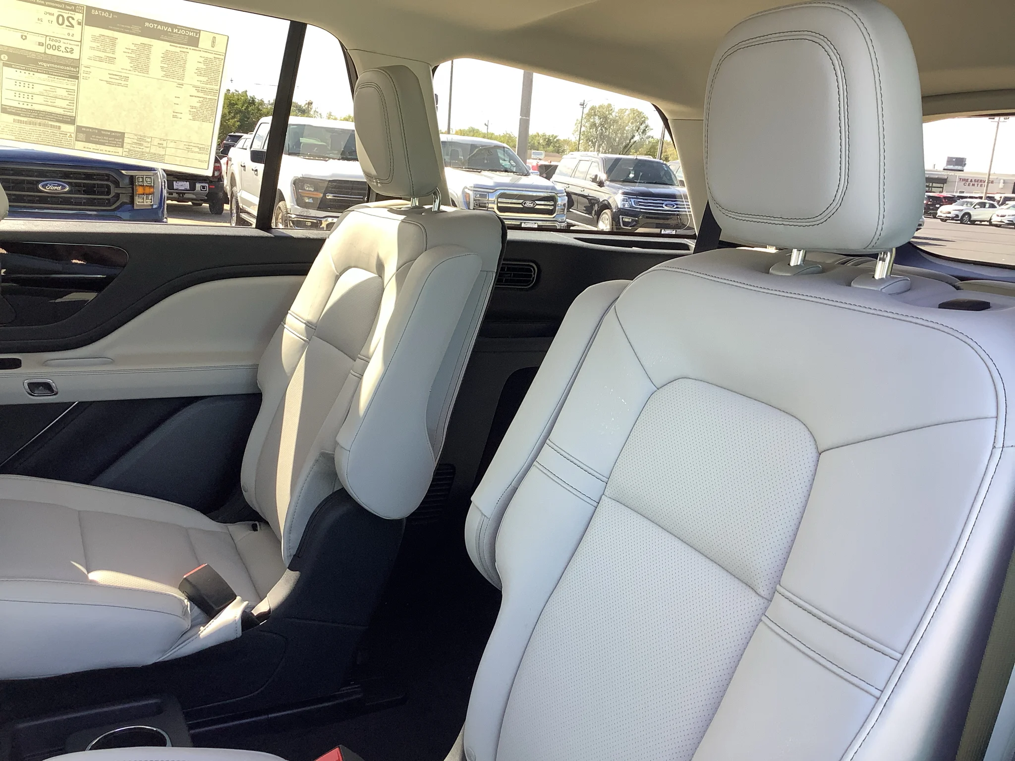 New 2027 Pristine White Metallic Tri-Coat Lincoln Premiere image 20