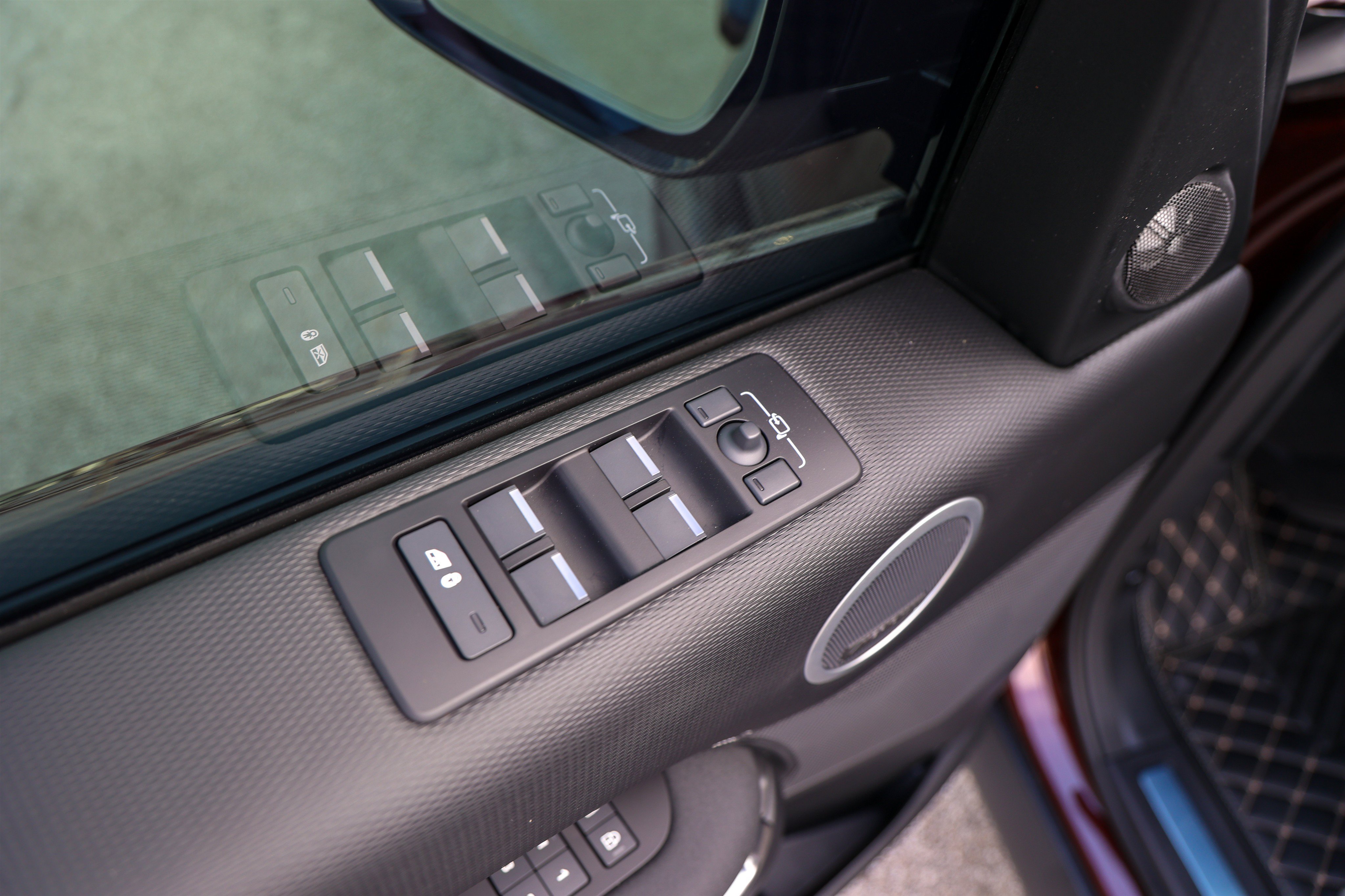 Used 2026 Maroon Land Rover Gemini Edition image 33