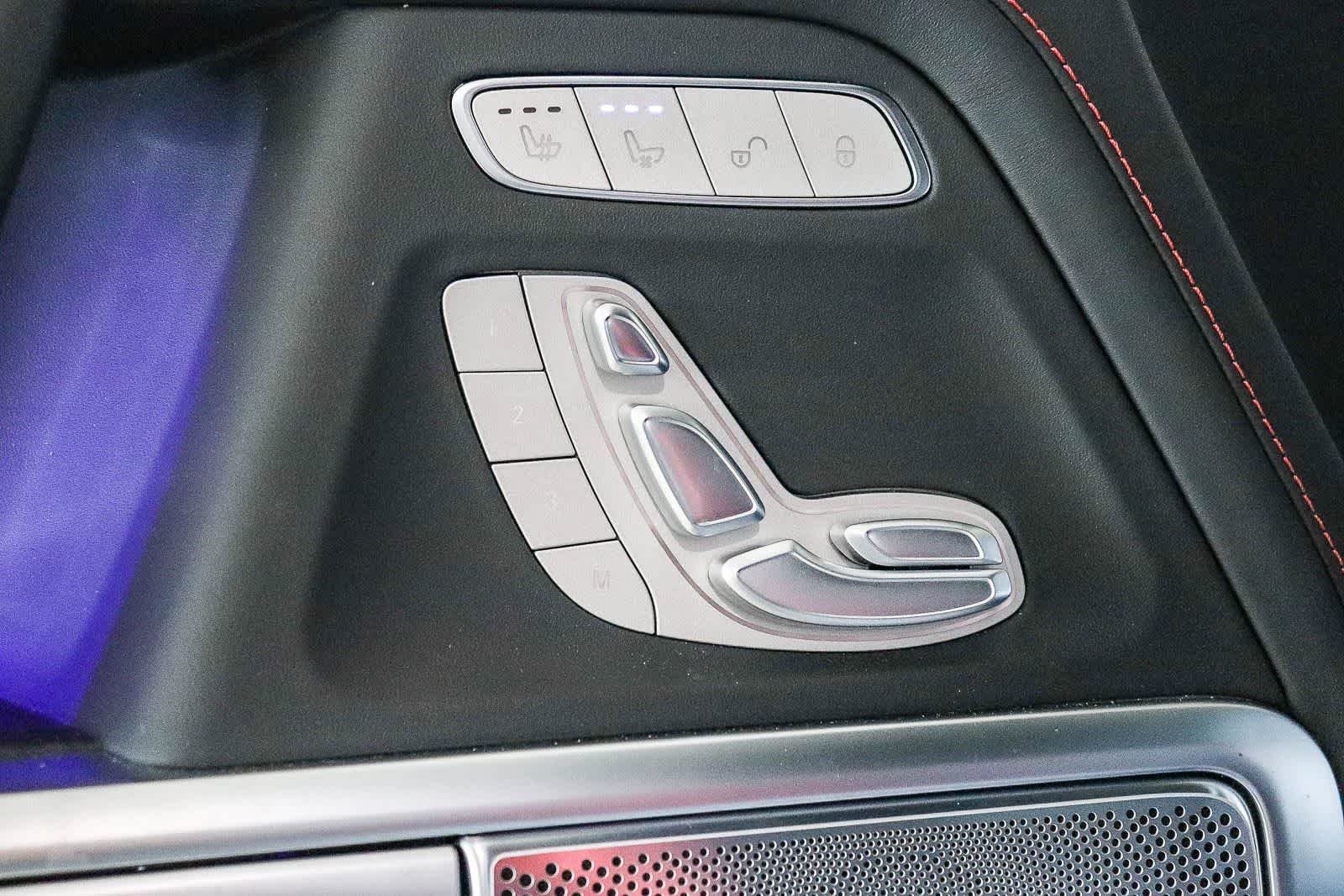 New 2027 MANUFAKTUR Arabian Grey Non- Metallic Mercedes-Benz AMG® G 63 image 26