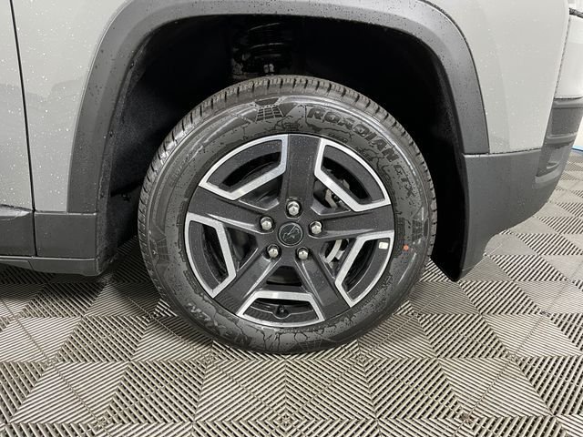 New 2026 Sting-Gray Clearcoat Jeep Laredo image 5