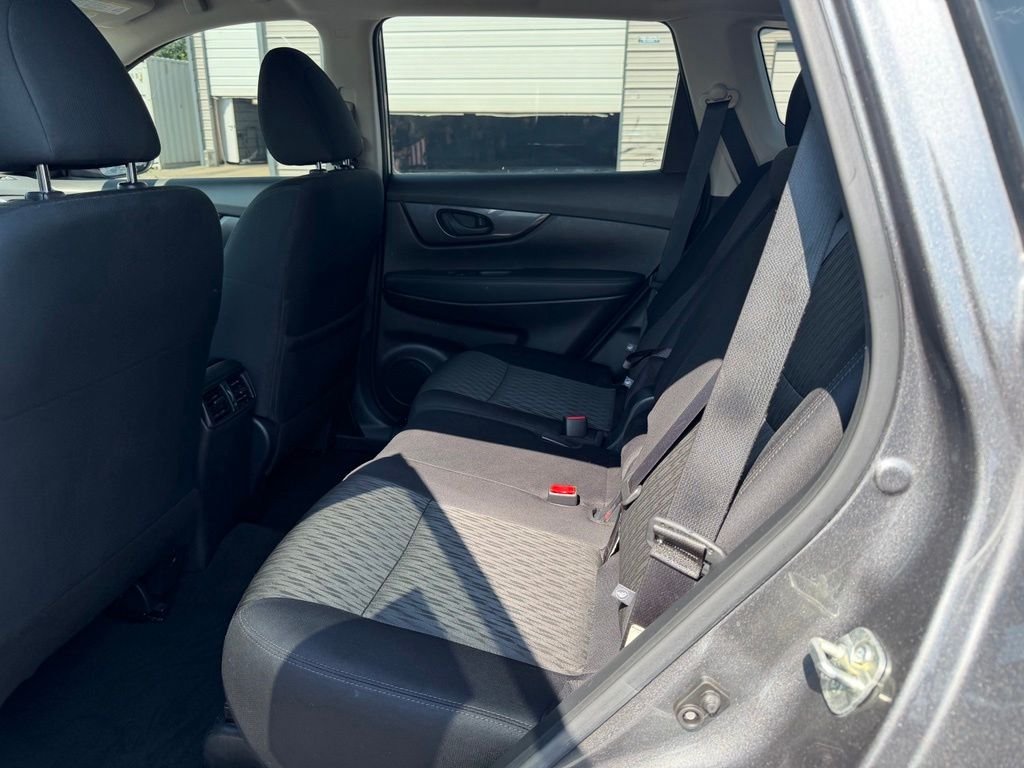 Used 2020 Gray Nissan S image 29