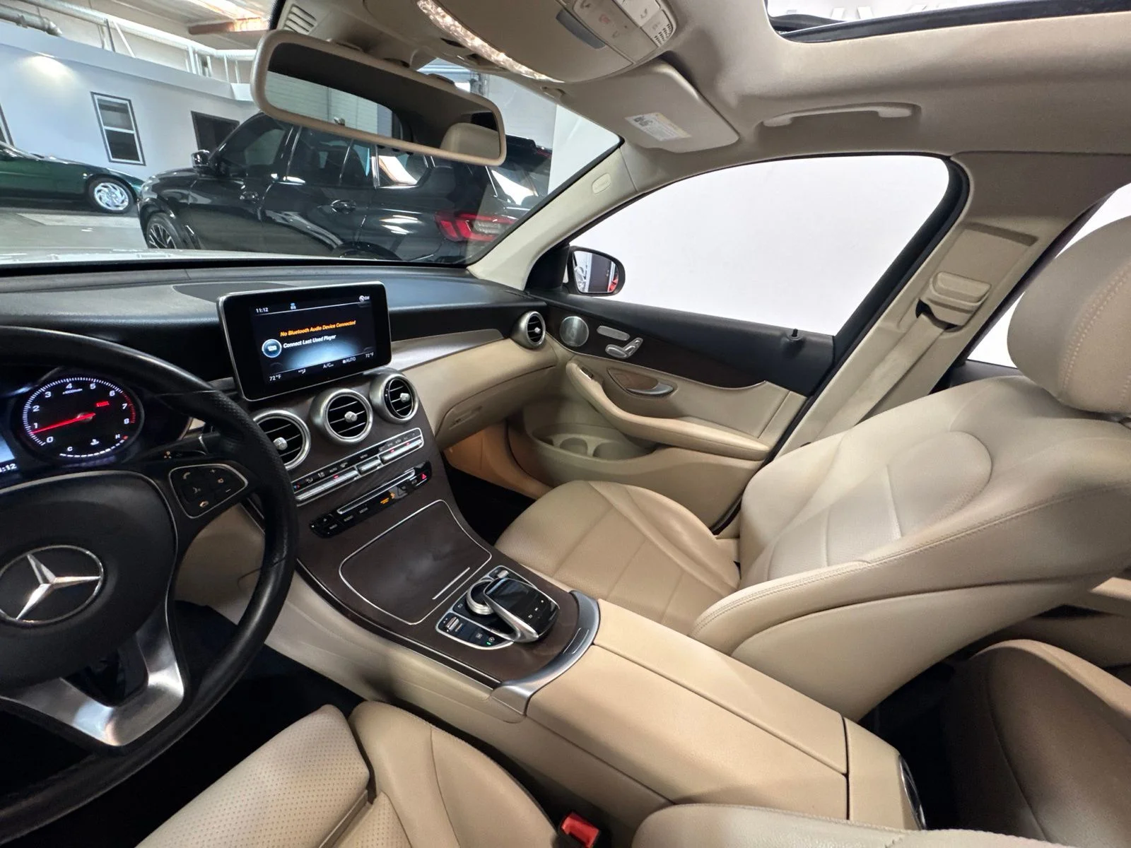Used 2019 White Mercedes-Benz GLC 300 image 10
