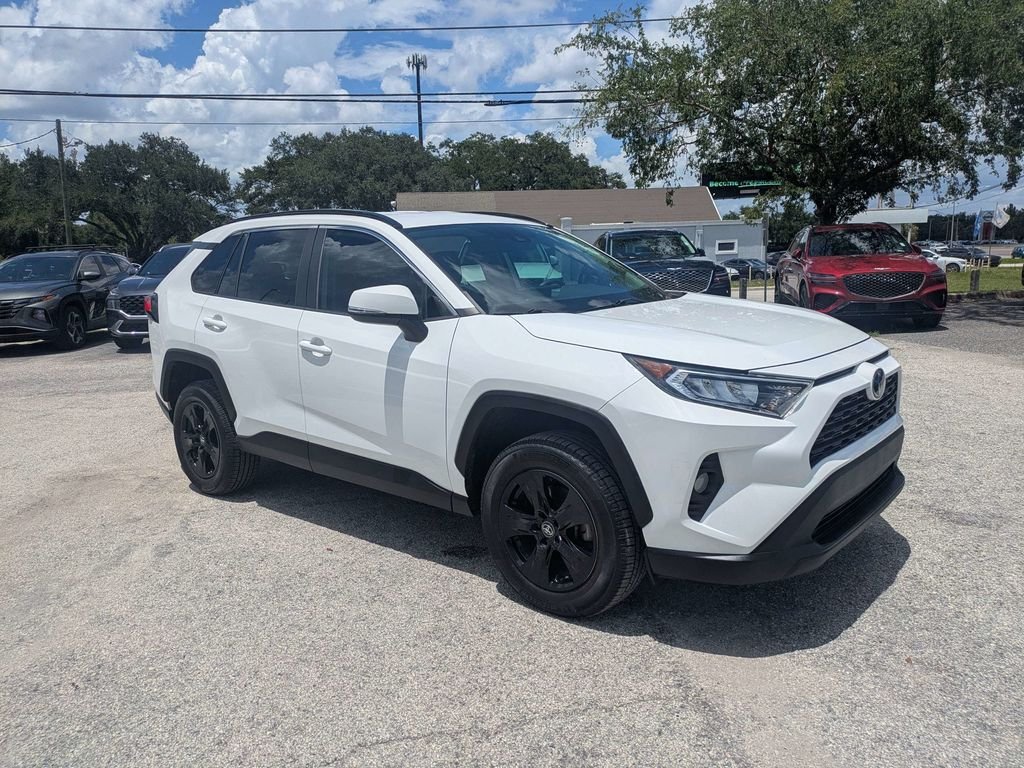 Used 2020 White Toyota XLE image 1
