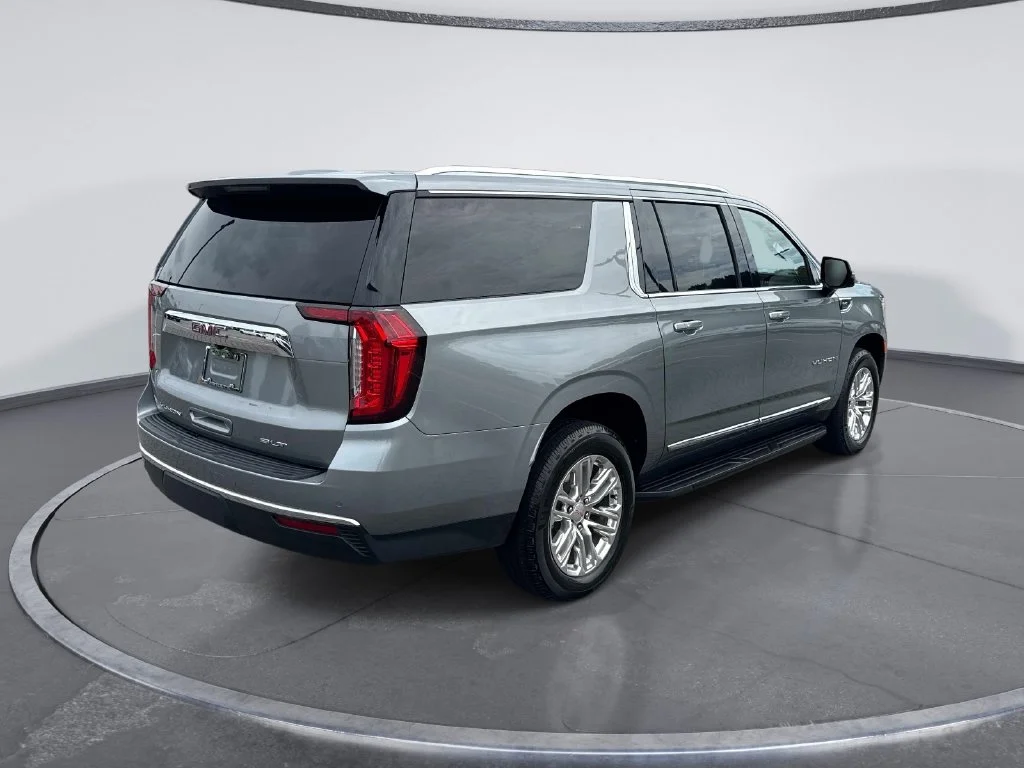Used 2023 Silver GMC SLT image 7