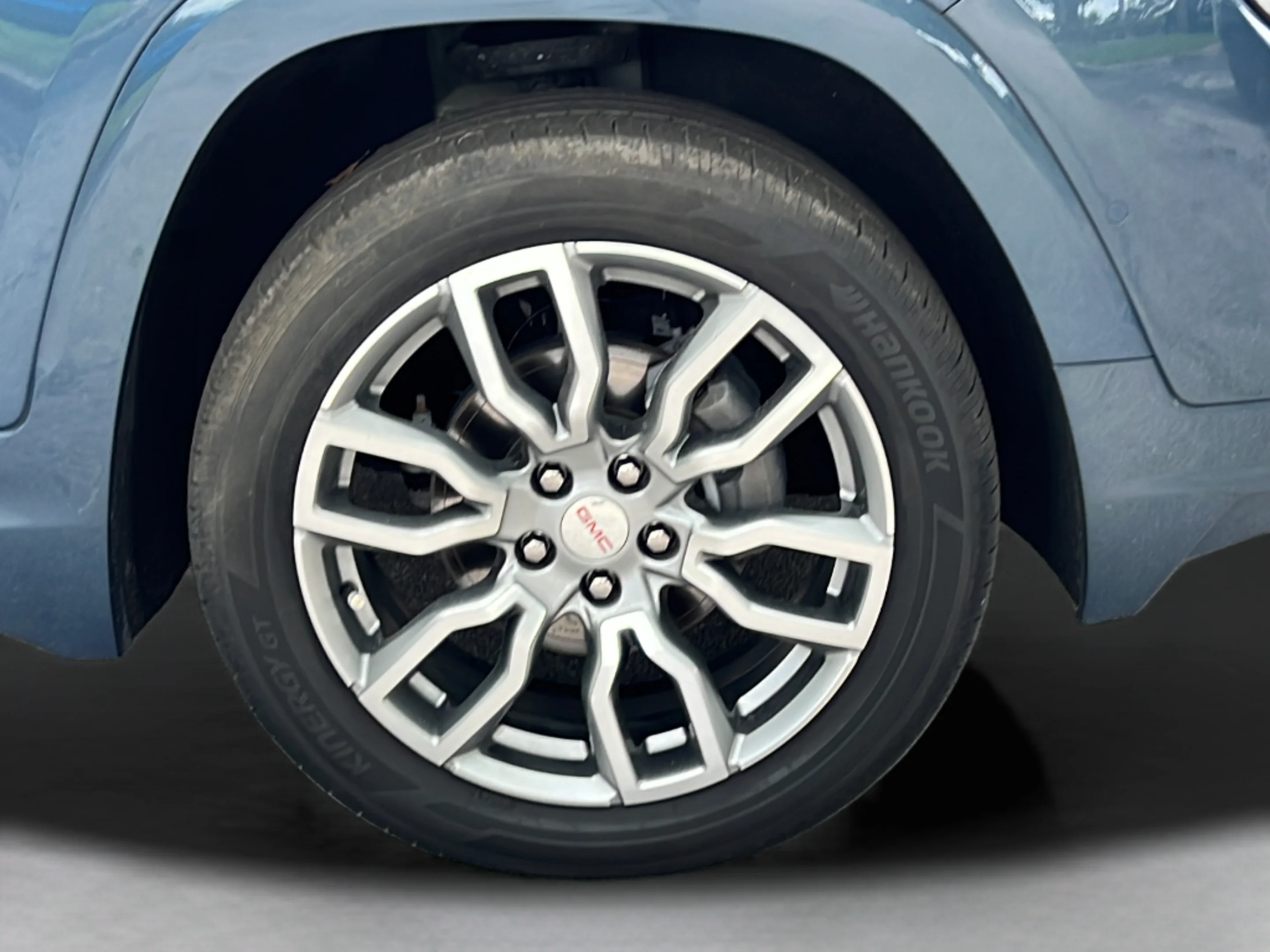Used 2024 Downpour Metallic GMC Denali image 25