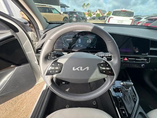 Certified Used 2025 White Kia EX Touring image 10