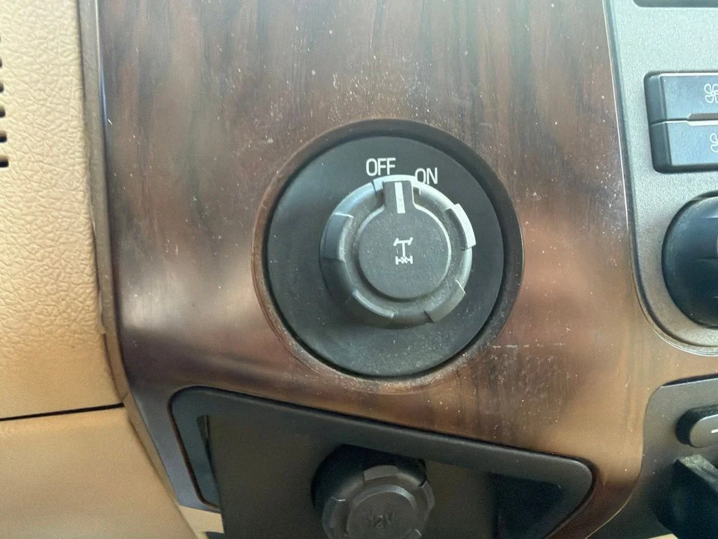 Used 2011 Blue Ford Lariat image 20