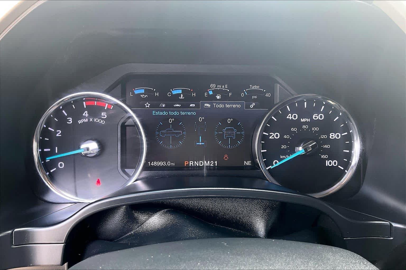 Used 2019 Magnetic Metallic Ford LARIAT image 24