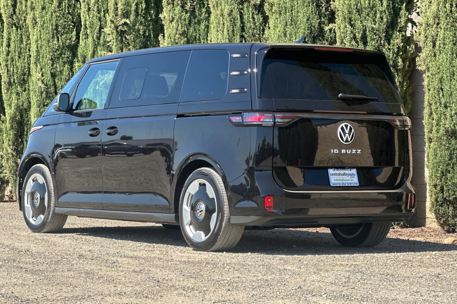 New 2025 Deep Black Pearl Volkswagen Pro S image 6