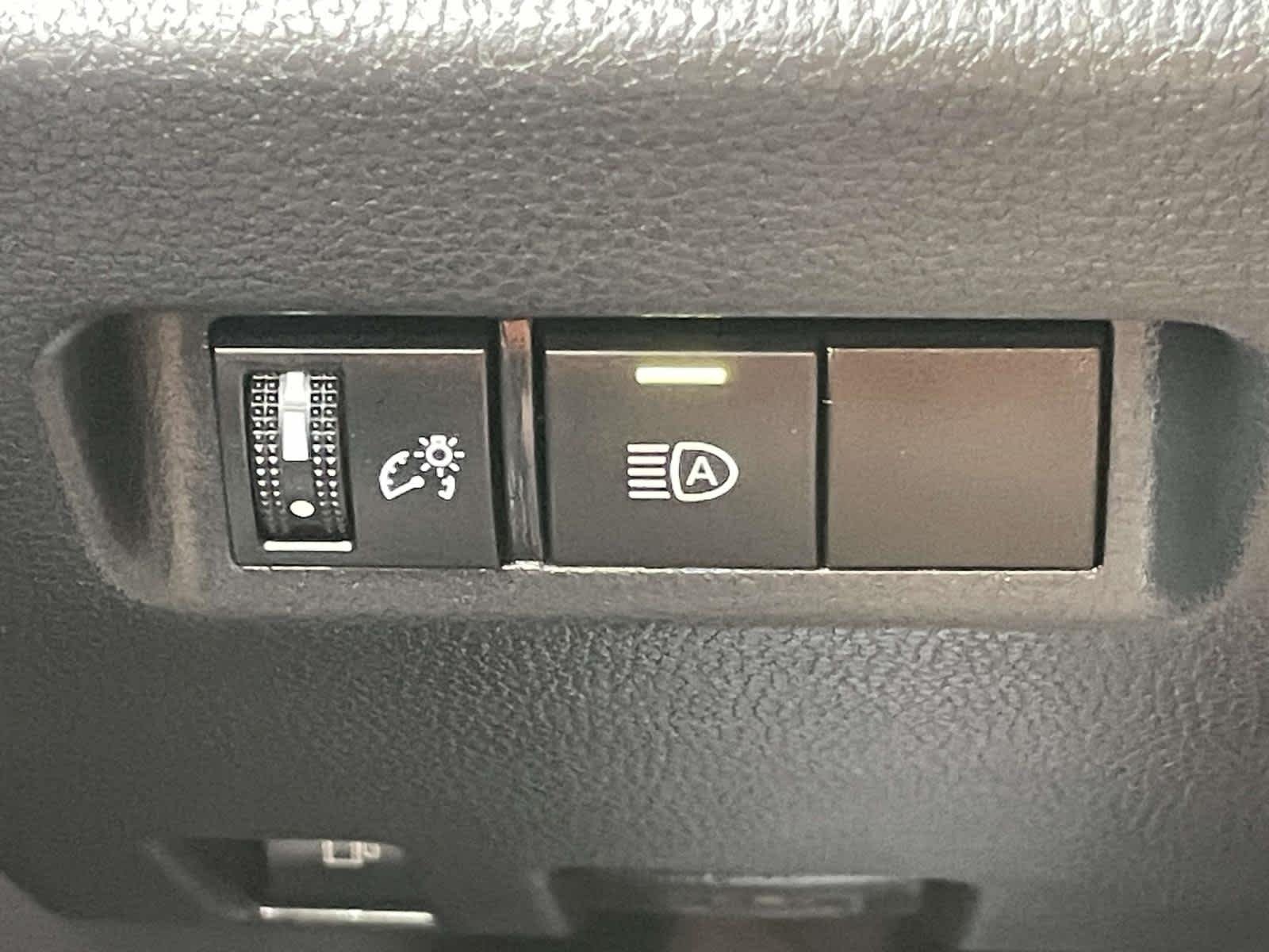 Used 2021 Magnetic Gray Metallic Toyota Hybrid XLE image 33