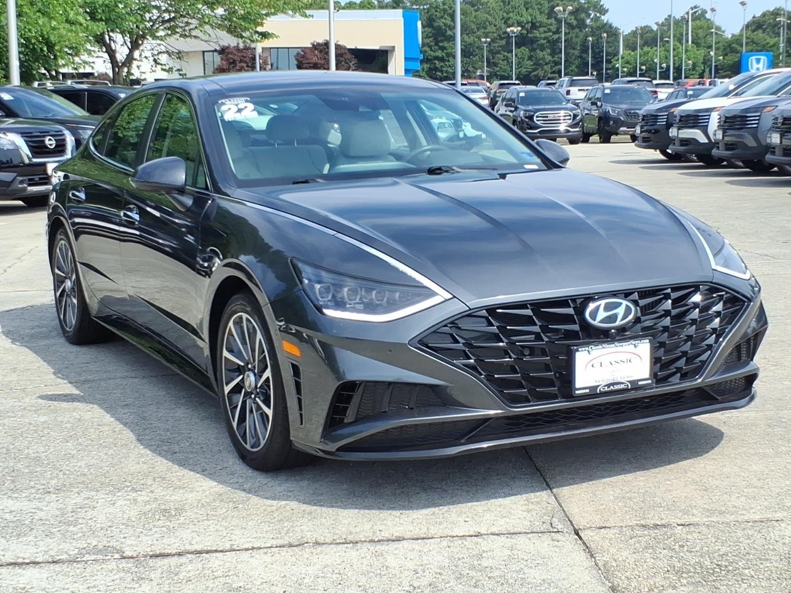 Used 2022 Portofino Gray Hyundai Limited image 5