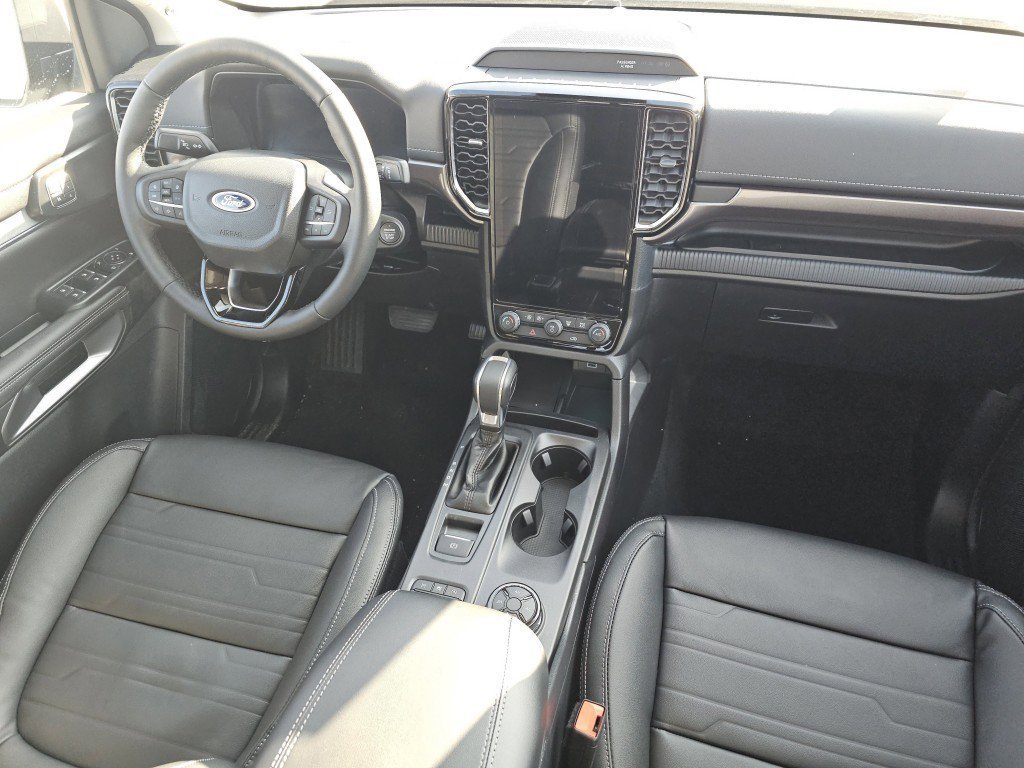 New 2025 Desert Sand Ford LARIAT image 31