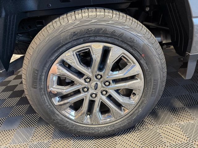 New 2026 Carbonized Gray Metallic Ford XLT image 44