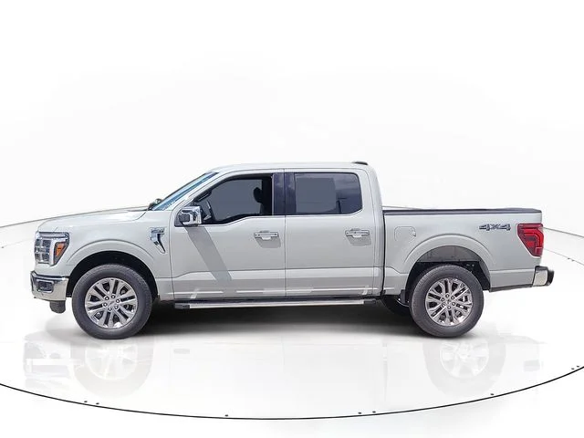 New 2026 Avalanche Ford Lariat image 4