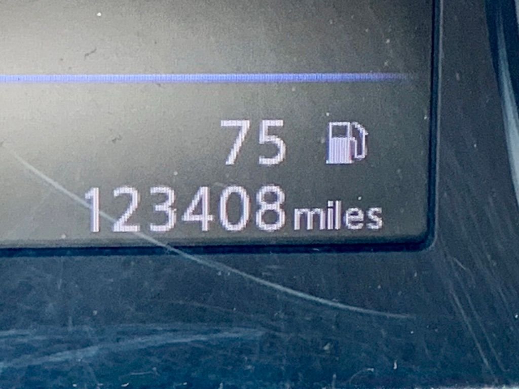 Used 2020 Gray Nissan SV image 33