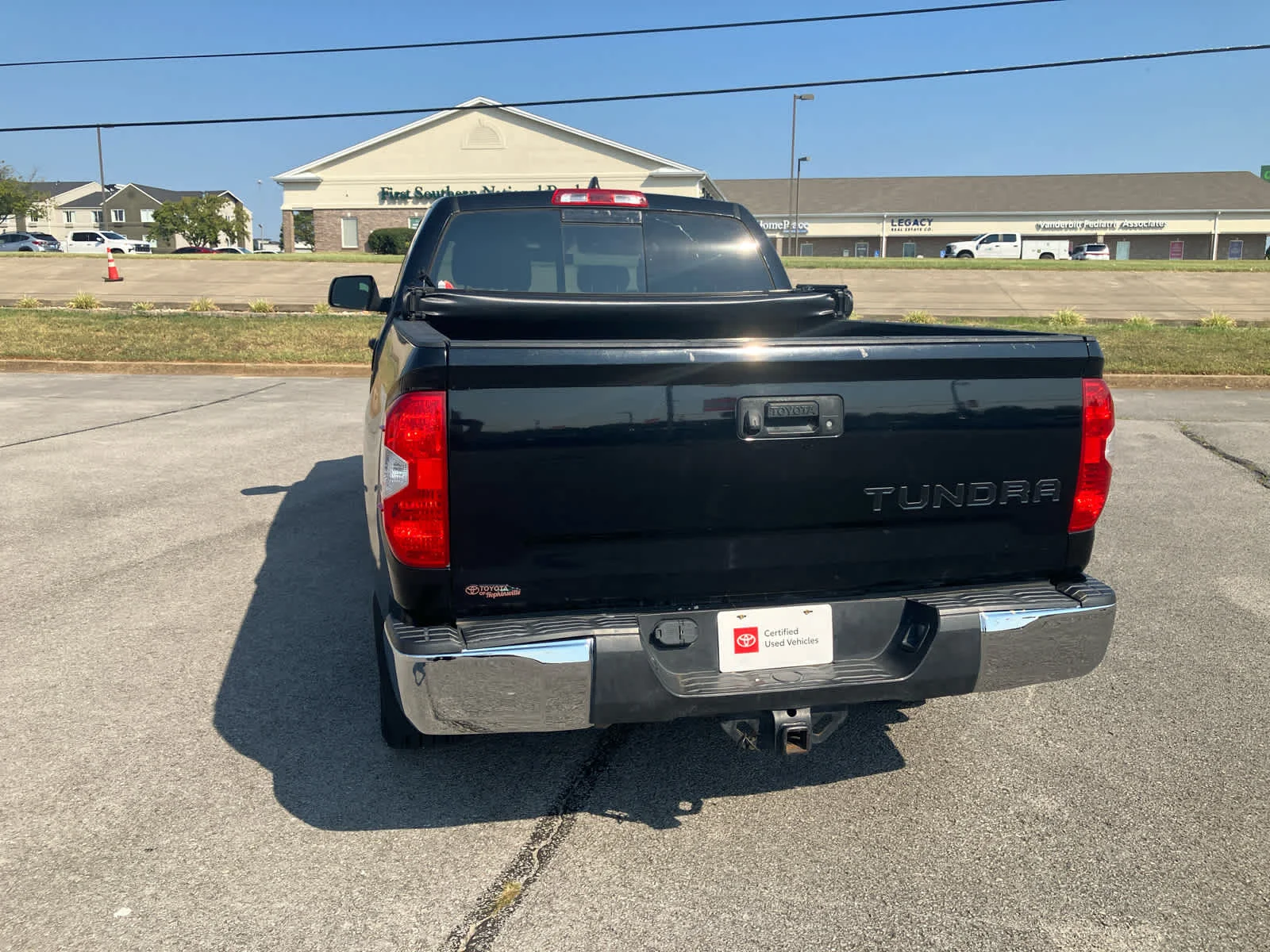 Used 2021 Midnight Black Metallic Toyota SR5 image 8