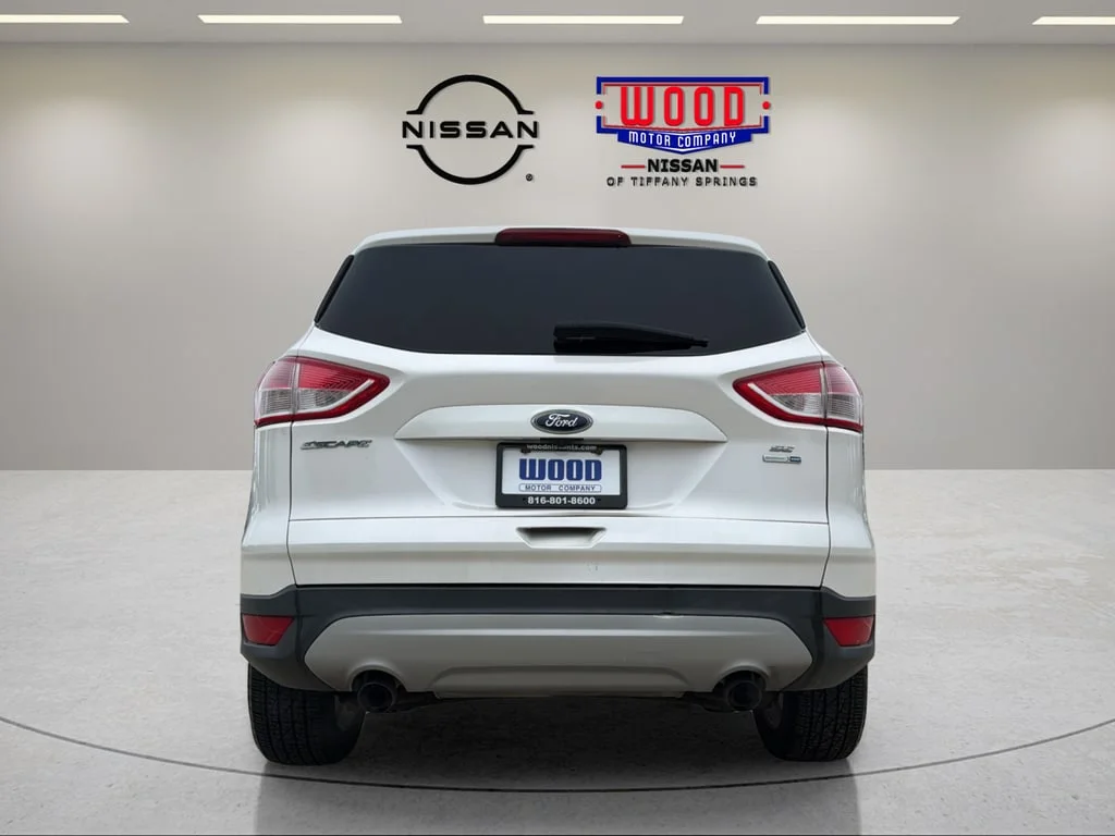 Used 2014 Oxford White Ford SE image 3