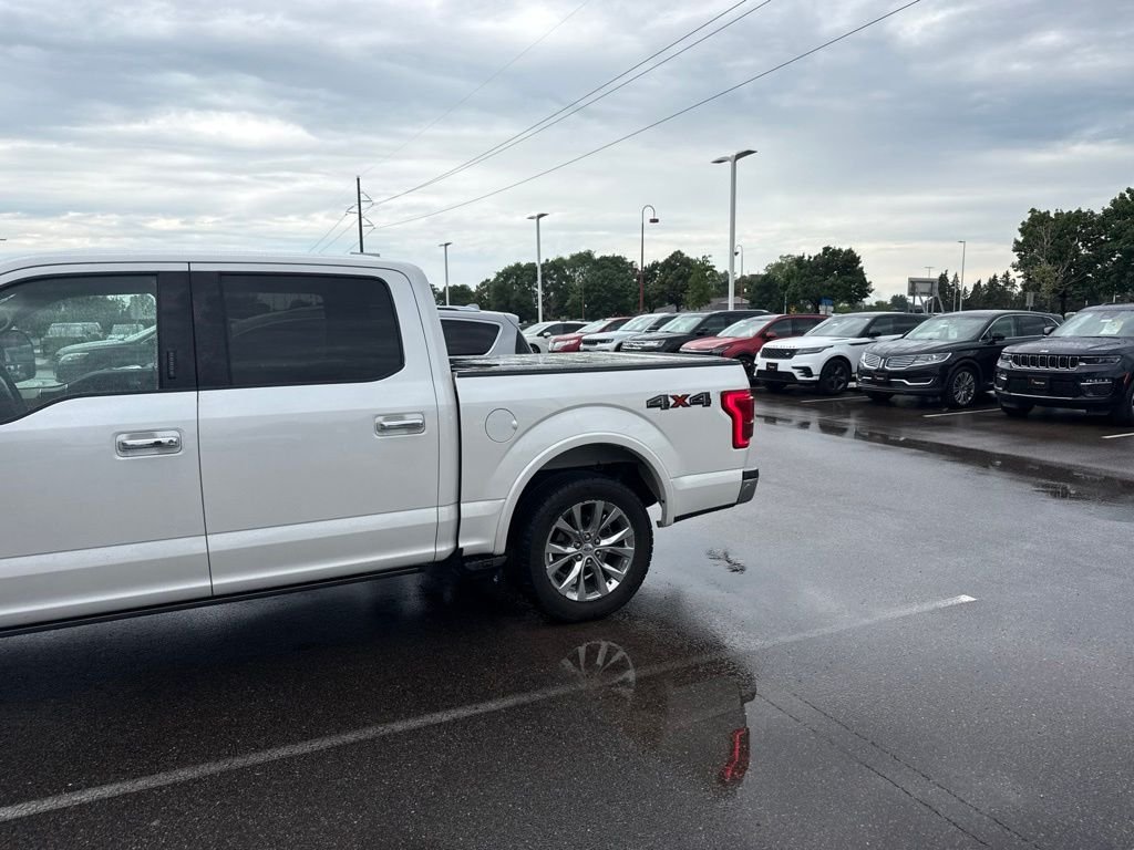 Used 2017 White Ford Lariat image 10