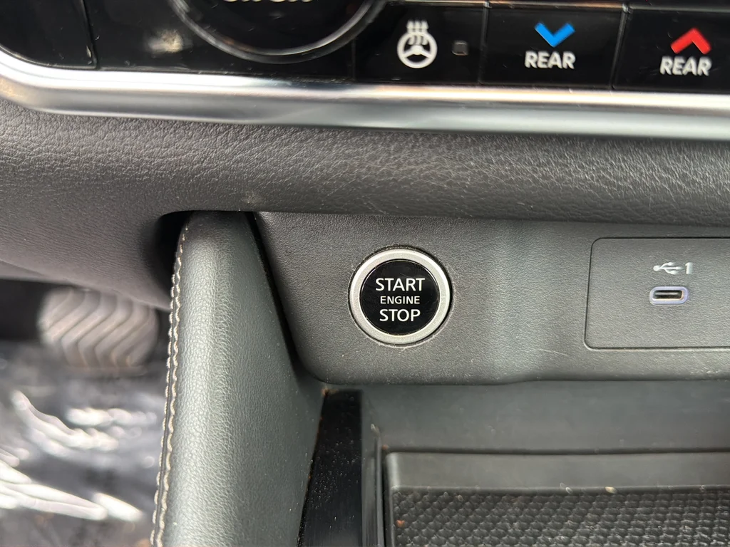 Used 2023 Gray Nissan SL image 24