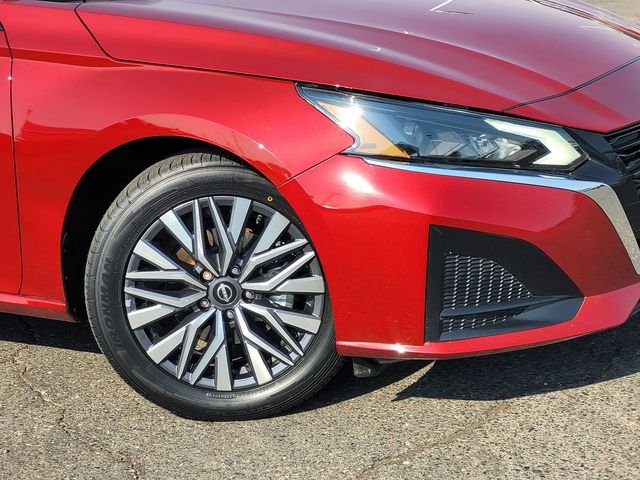 Used 2024 Red Nissan 2.5 SV image 9