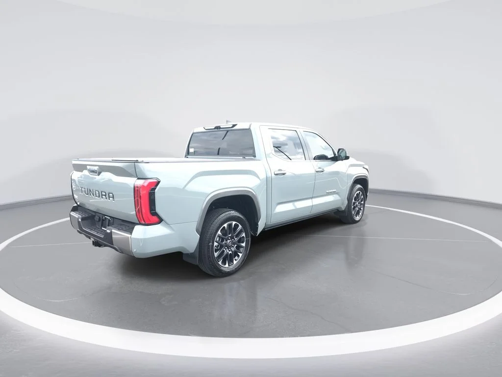 Used 2025  Toyota Limited image 8