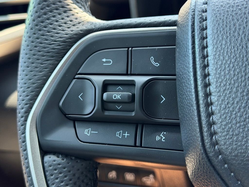 Certified Used 2026  Toyota Limited image 36