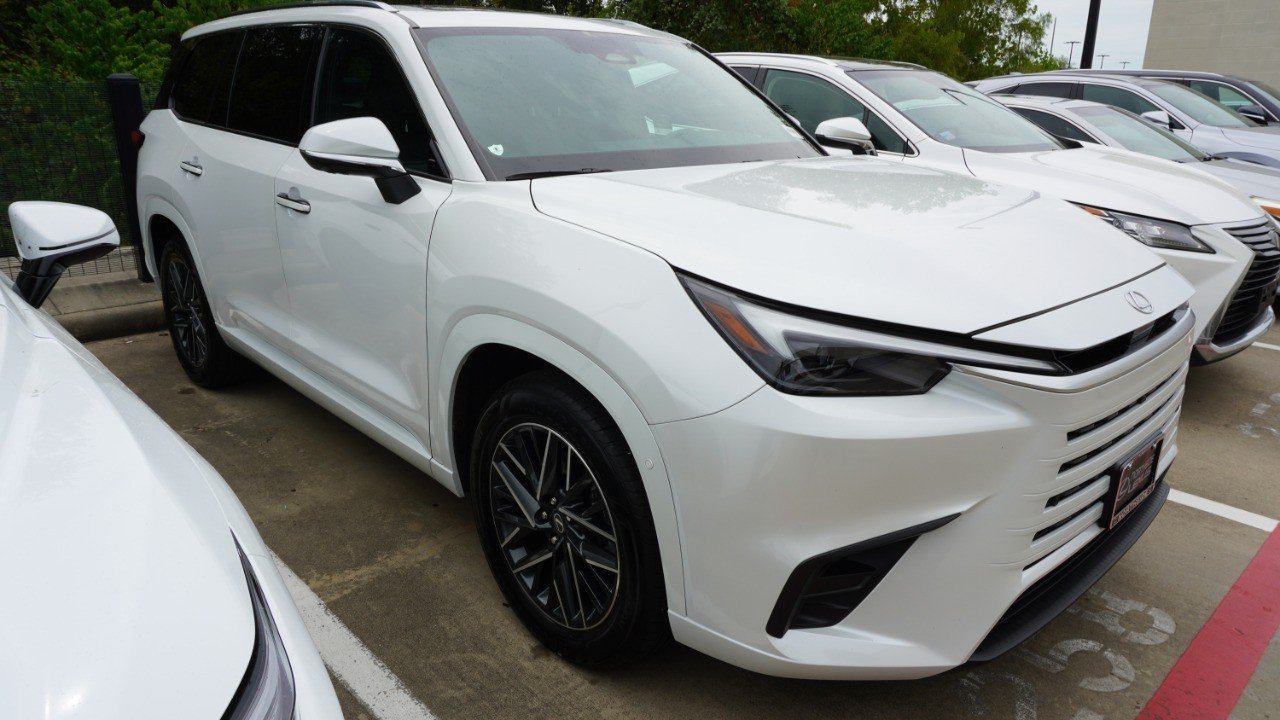 Used 2026 WIND CHILL PEARL* Lexus TX 350 Premium image 3