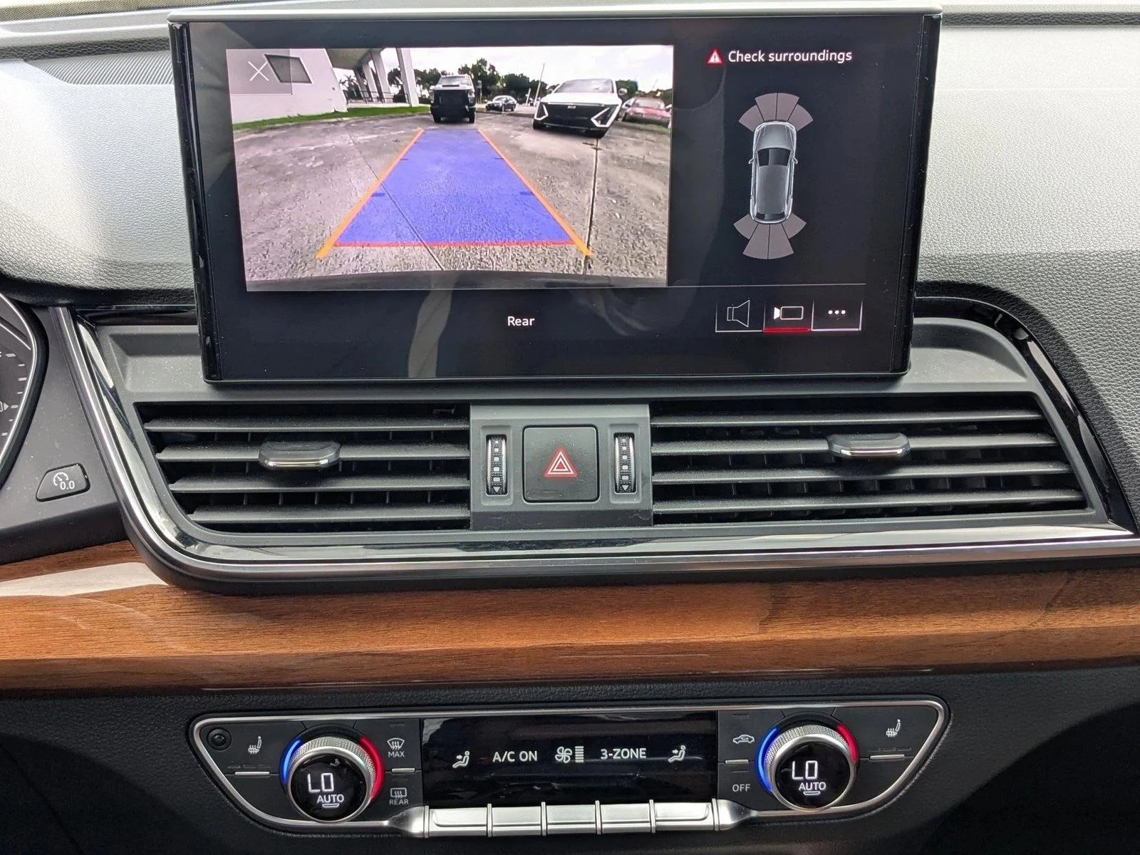 Used 2021 Manhattan Gray Metallic Audi Premium image 14