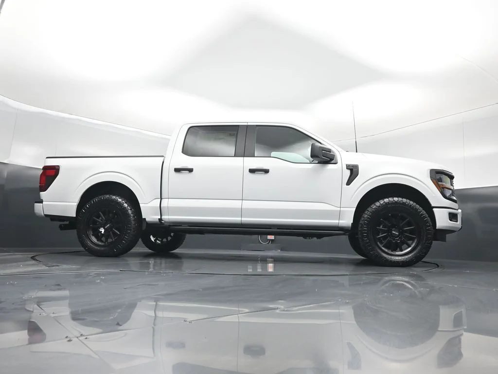 New 2026 Oxford White Ford STX image 39