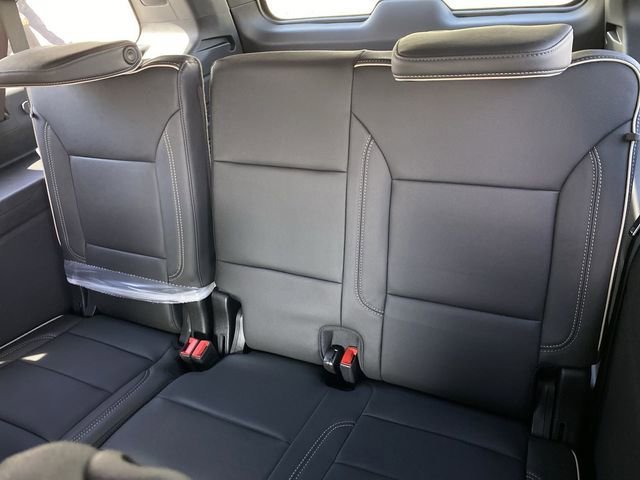 2026 Chevrolet Suburban Premier - Photo 36