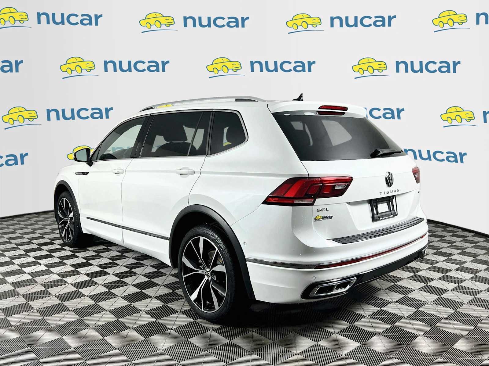 Used 2023 Opal White Pearl Volkswagen SEL R-Line image 5